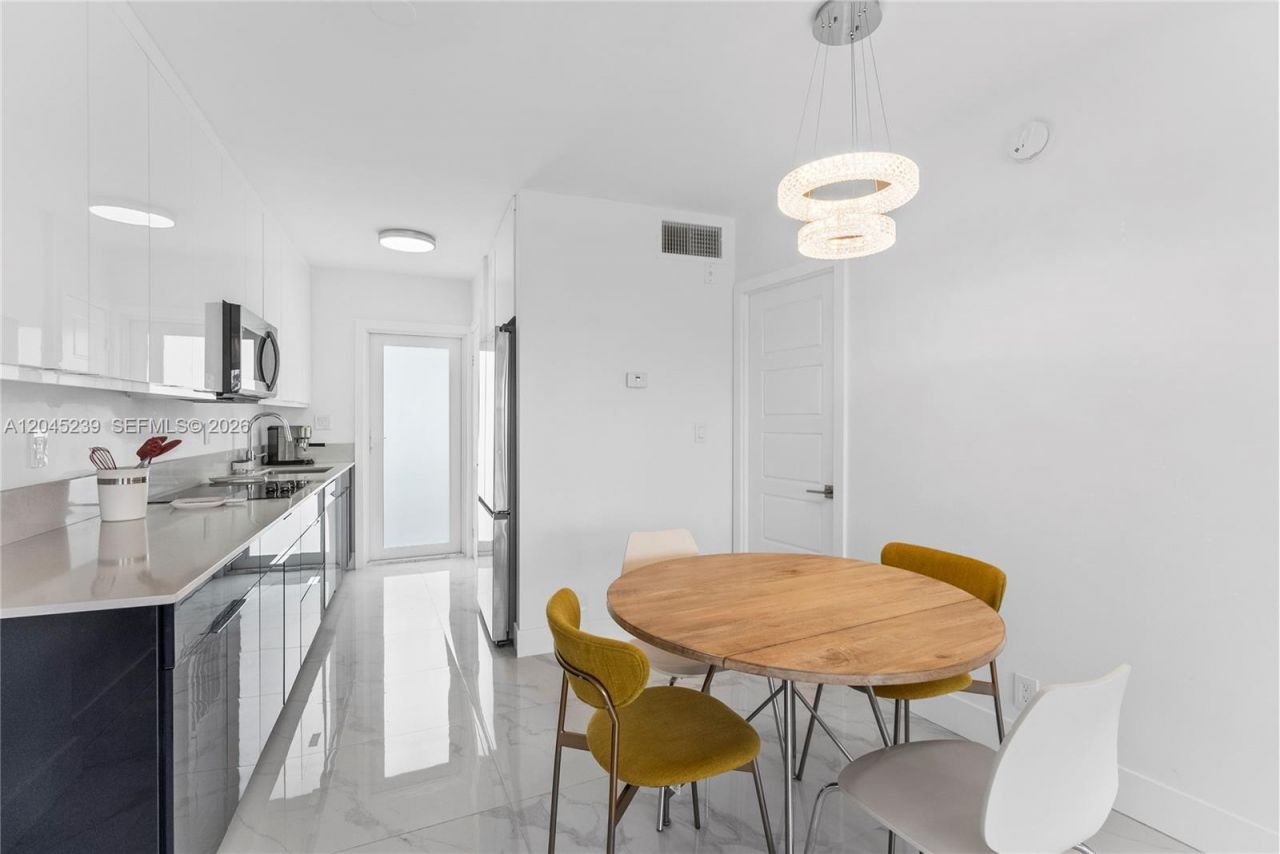 3250 NE 28th St , Unit 403, Fort Lauderdale, FL 33308 Photo