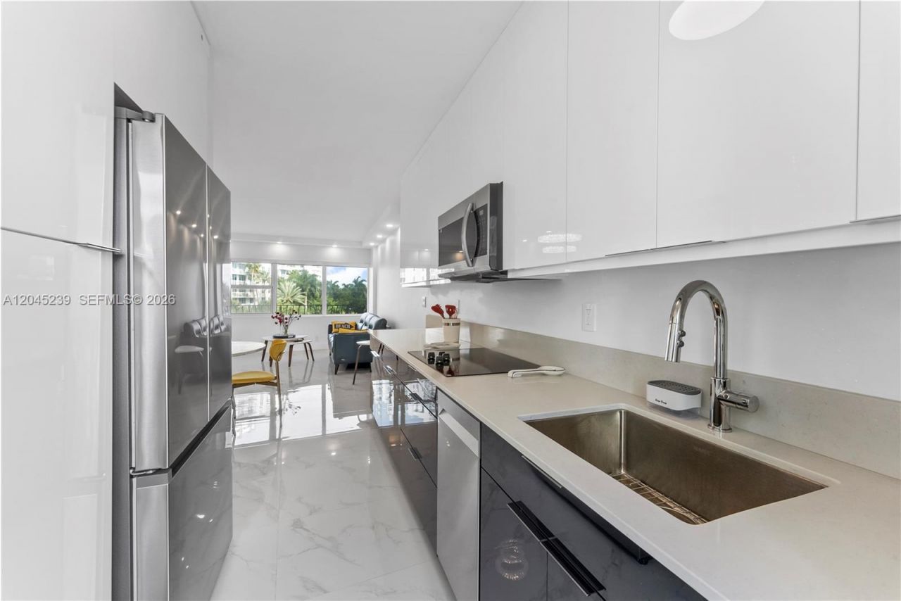 3250 NE 28th St , Unit 403, Fort Lauderdale, FL 33308 Photo