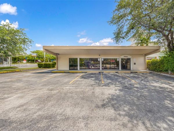 9465 SW 56th St , Miami, FL 33165
