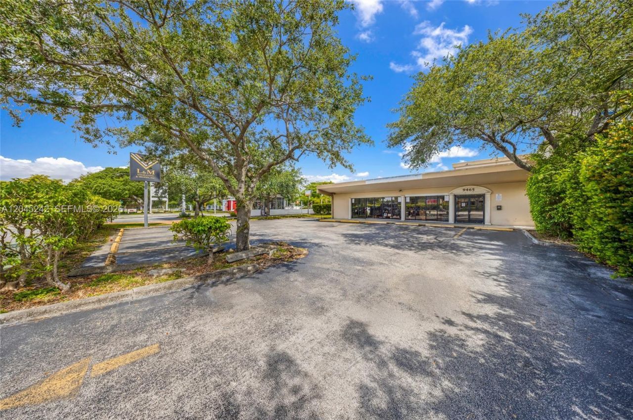 9465 SW 56th St , Miami, FL 33165 Photo