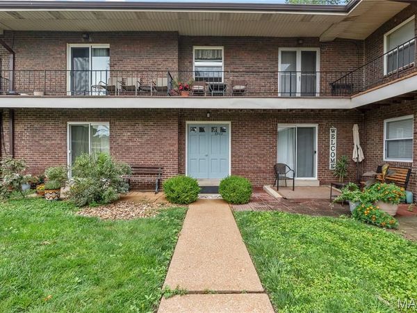6923 Colonial Woods Drive, Unit 16, St Louis, MO 63129