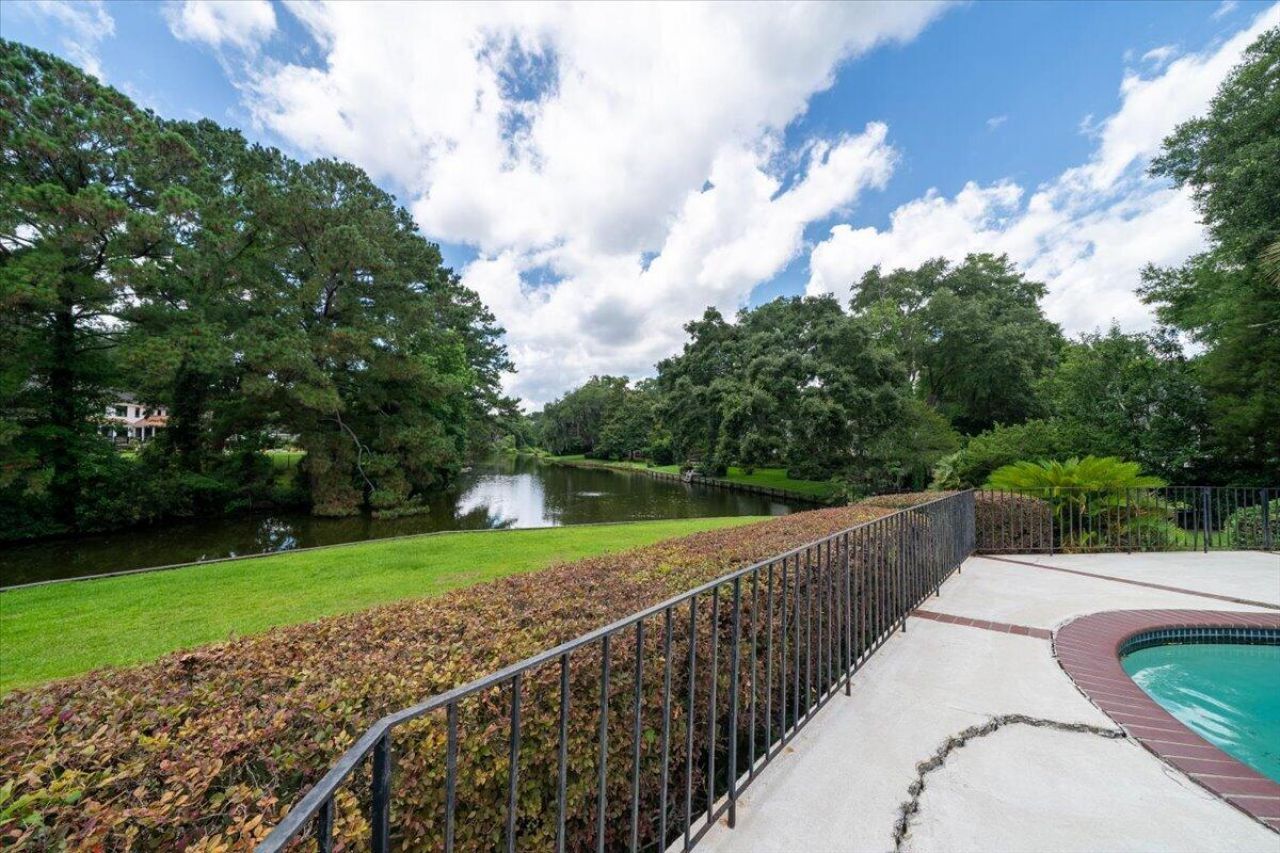 731 Knotty Pine Road Photo 40