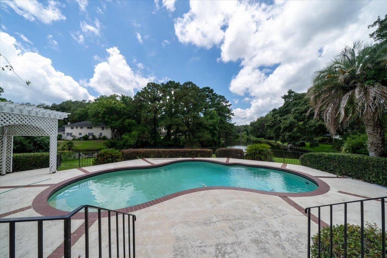 731 Knotty Pine Road Photo 41