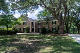 731 Knotty Pine Road photo 4