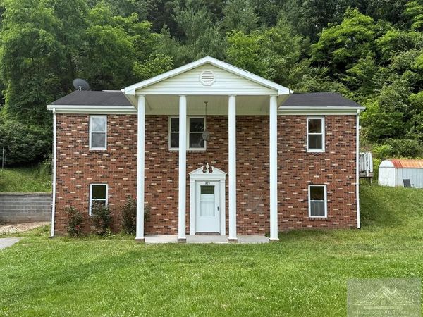 329 Mary I Johnson Rd, Princeton, WV 24740