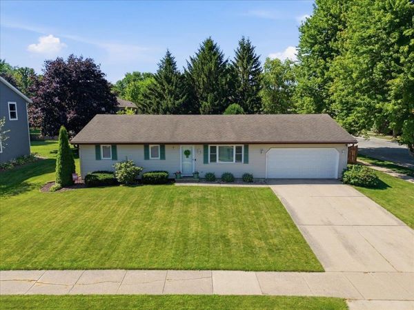 941 Foxfield Road, Oregon, WI 53575
