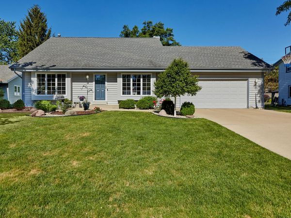 14 Virginia St, Racine, WI 53405
