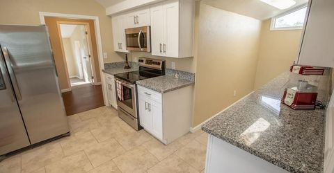 4555-b Paradise Ln, Auburn, CA 95602 Photo