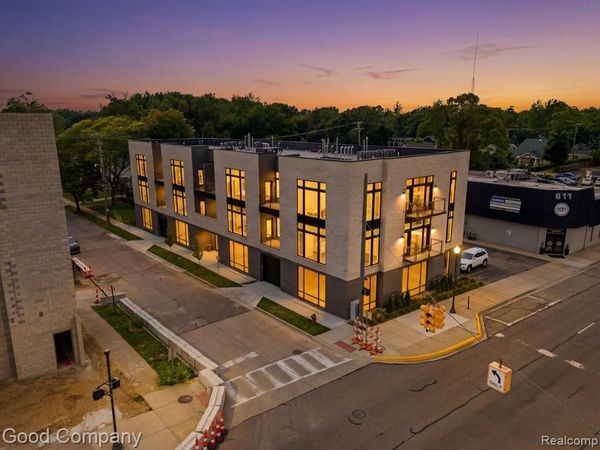 110 Austin Avenue , Royal Oak, MI 48067