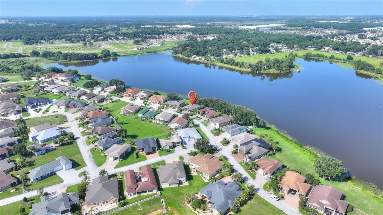 492 Meandering Way, Polk City, FL 33868 Photo