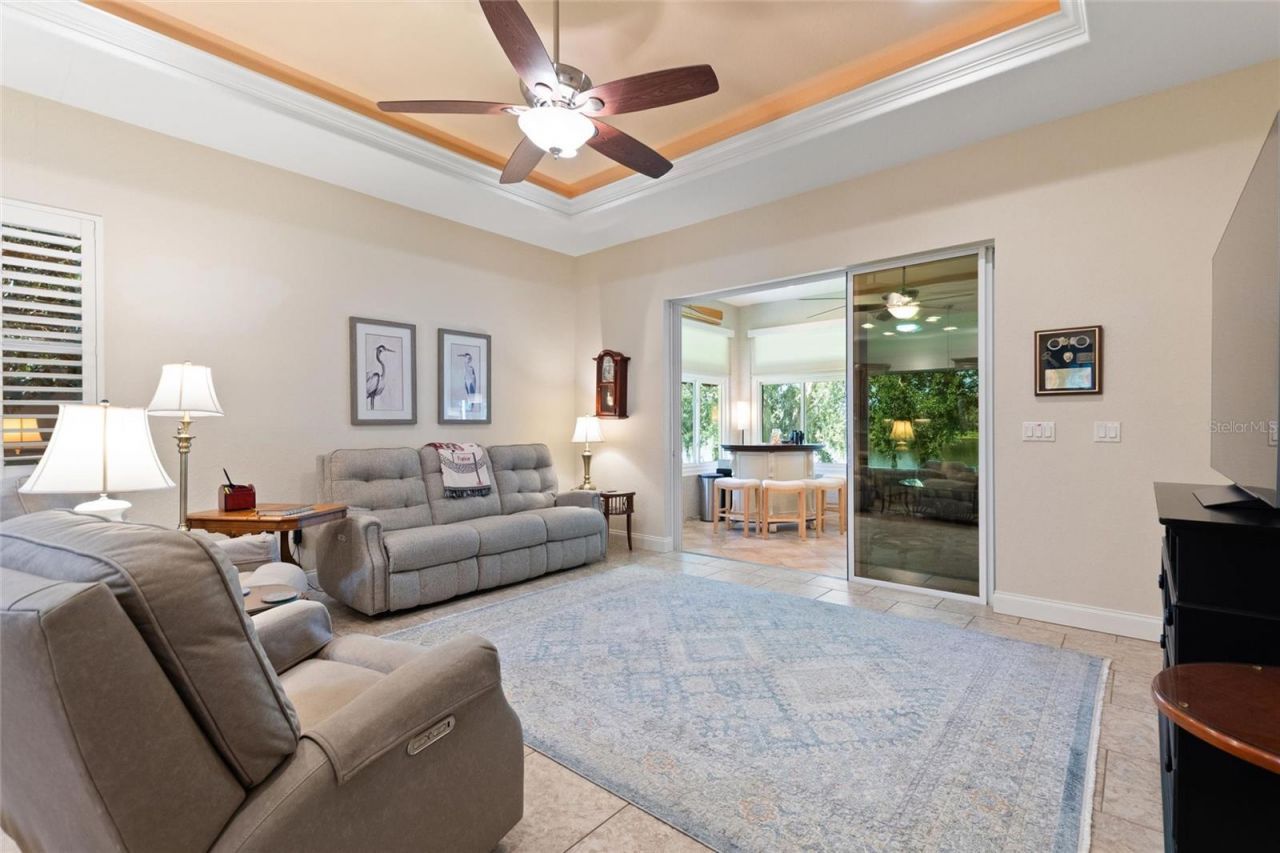 492 Meandering Way, Polk City, FL 33868 Photo