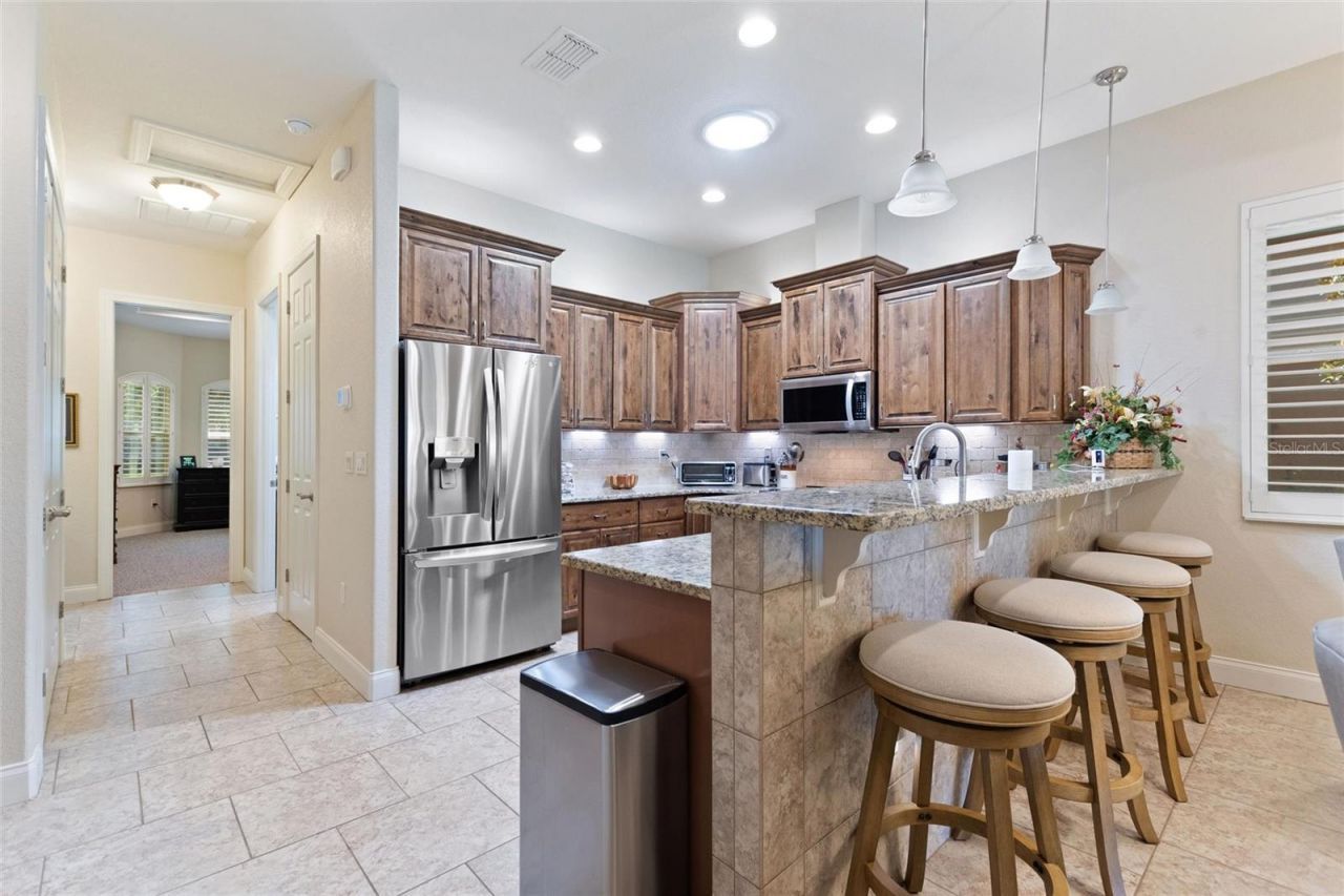 492 Meandering Way, Polk City, FL 33868 Photo