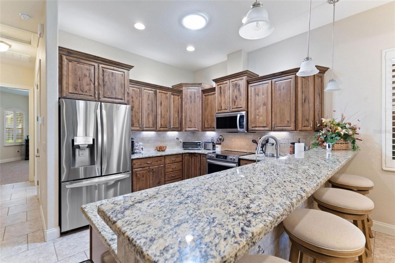 492 Meandering Way, Polk City, FL 33868 Photo