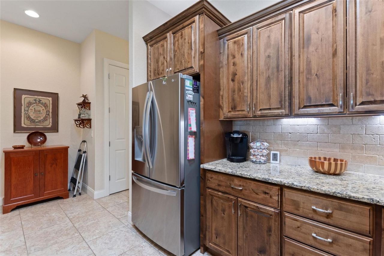 492 Meandering Way, Polk City, FL 33868 Photo