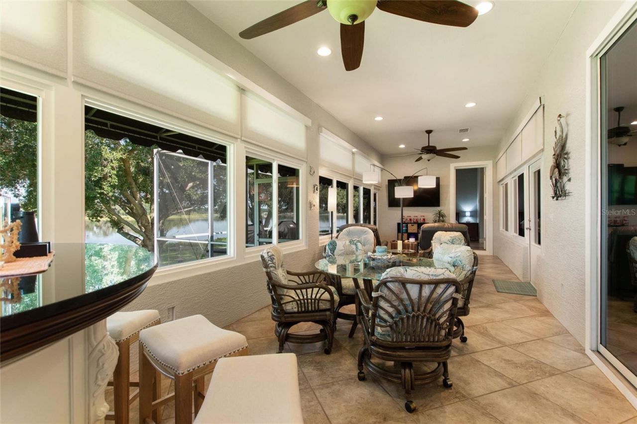 492 Meandering Way, Polk City, FL 33868 Photo