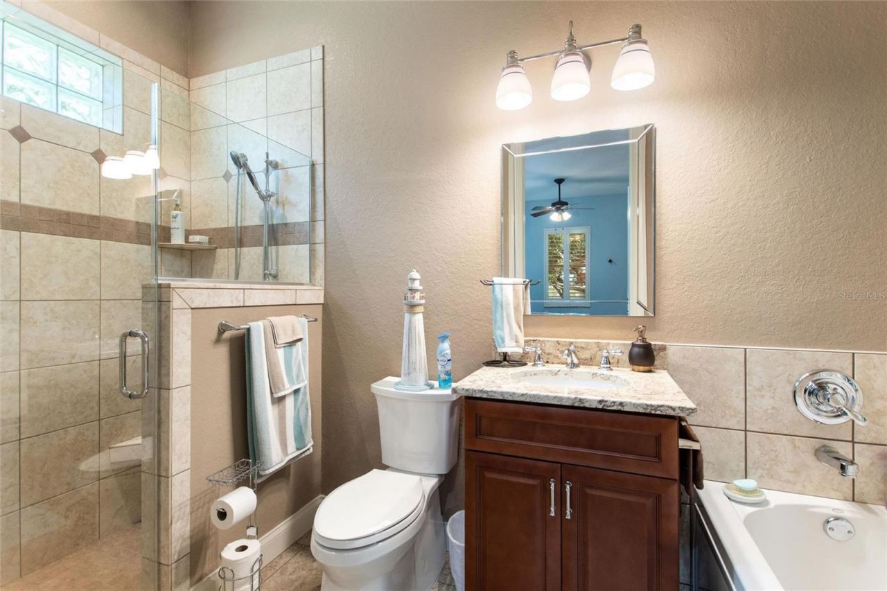 492 Meandering Way, Polk City, FL 33868 Photo