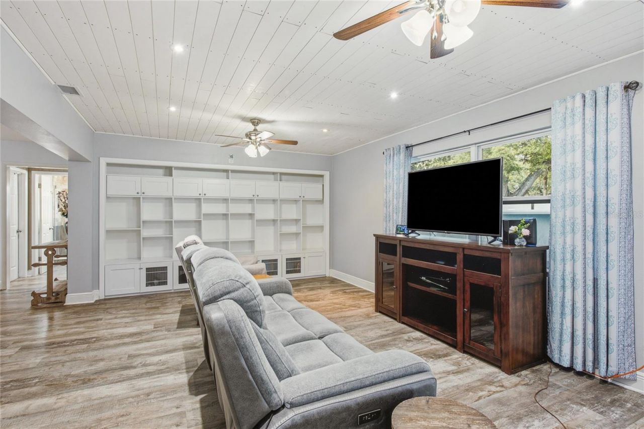 1144 Woodbrook Drive, Largo, FL 33770 Photo