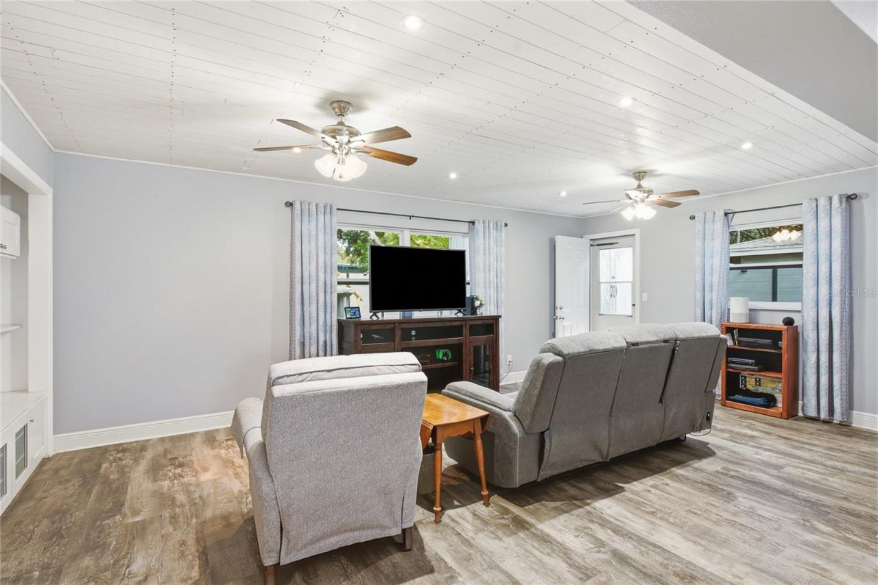 1144 Woodbrook Drive, Largo, FL 33770 Photo