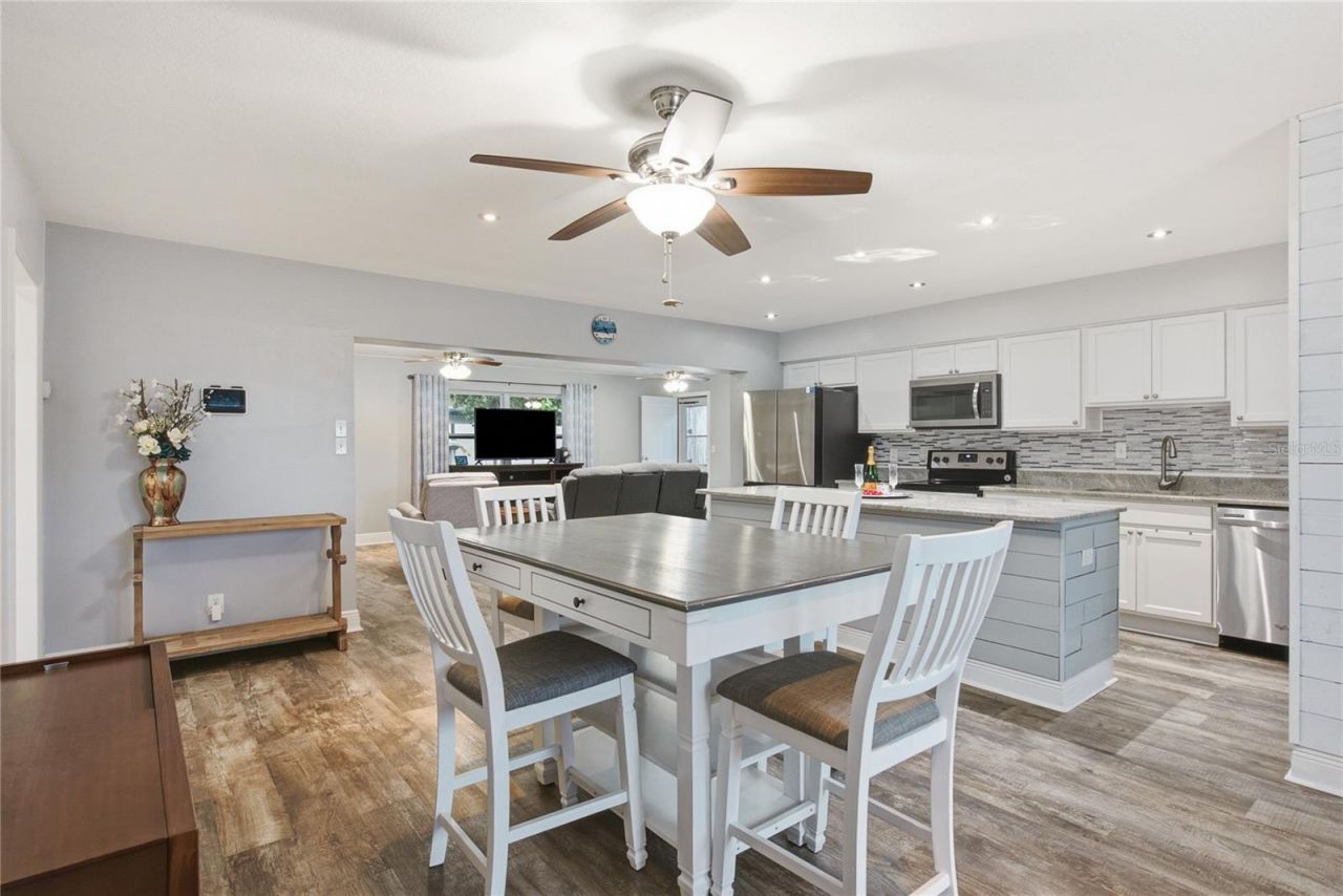 1144 Woodbrook Drive, Largo, FL 33770 Photo