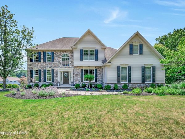 35 White Tail Drive, Dallas, PA 18612