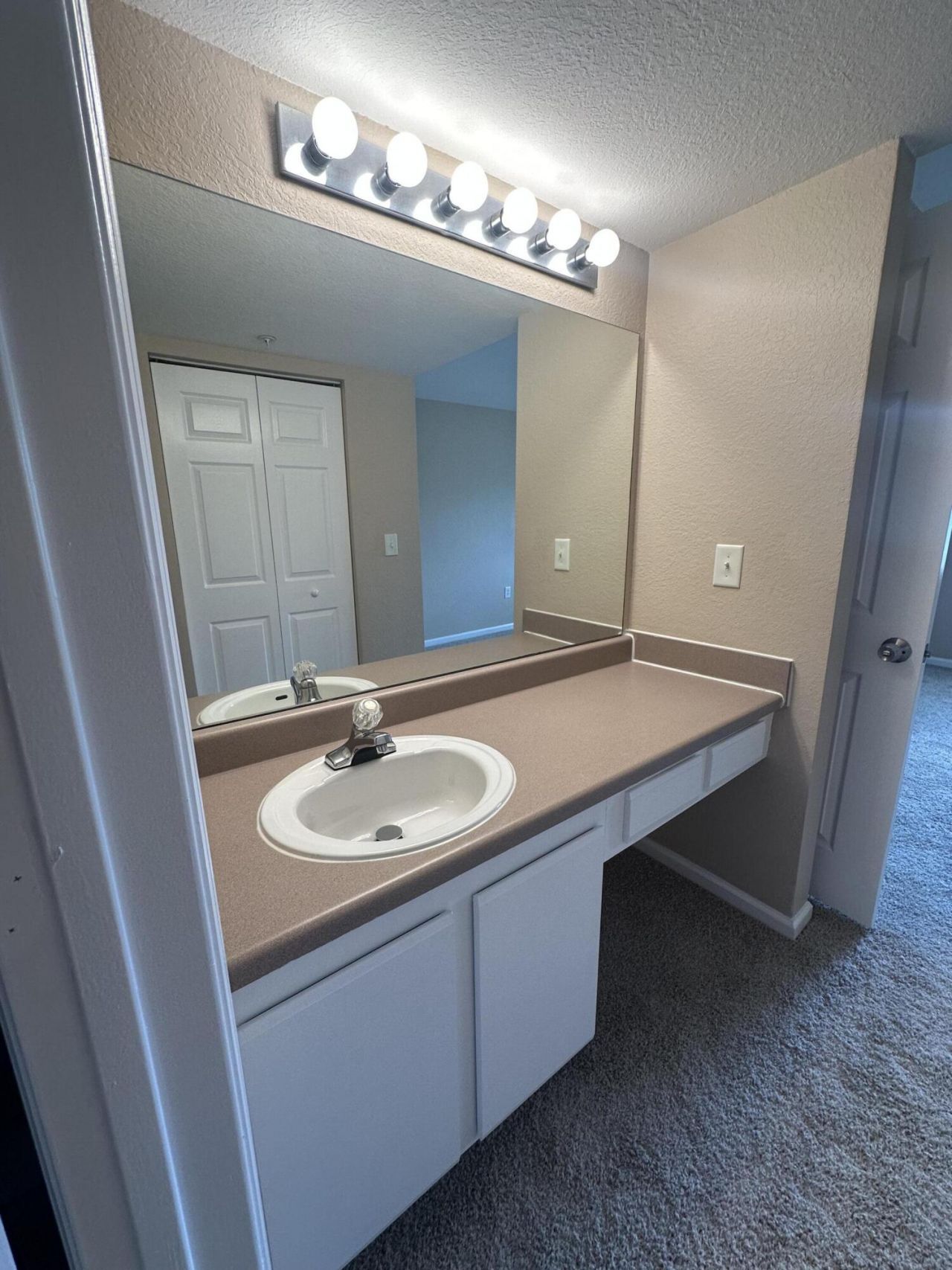 141 SW Palm Drive, Unit 202, Port Saint Lucie, FL 34986 Photo