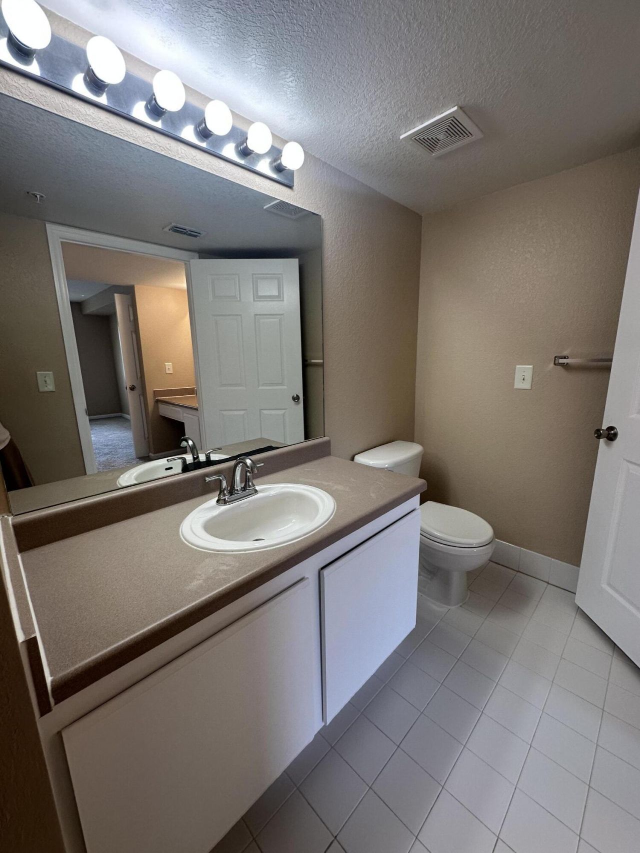 141 SW Palm Drive, Unit 202, Port Saint Lucie, FL 34986 Photo