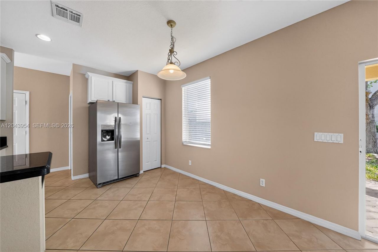 9317 Natures Way , Fort Pierce, FL 34945 Photo