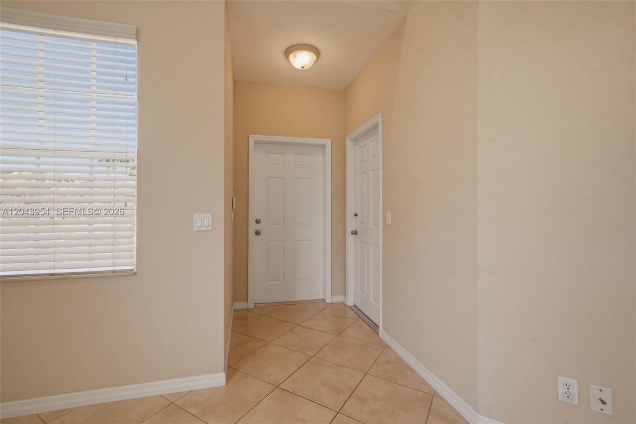 9317 Natures Way , Fort Pierce, FL 34945 Photo
