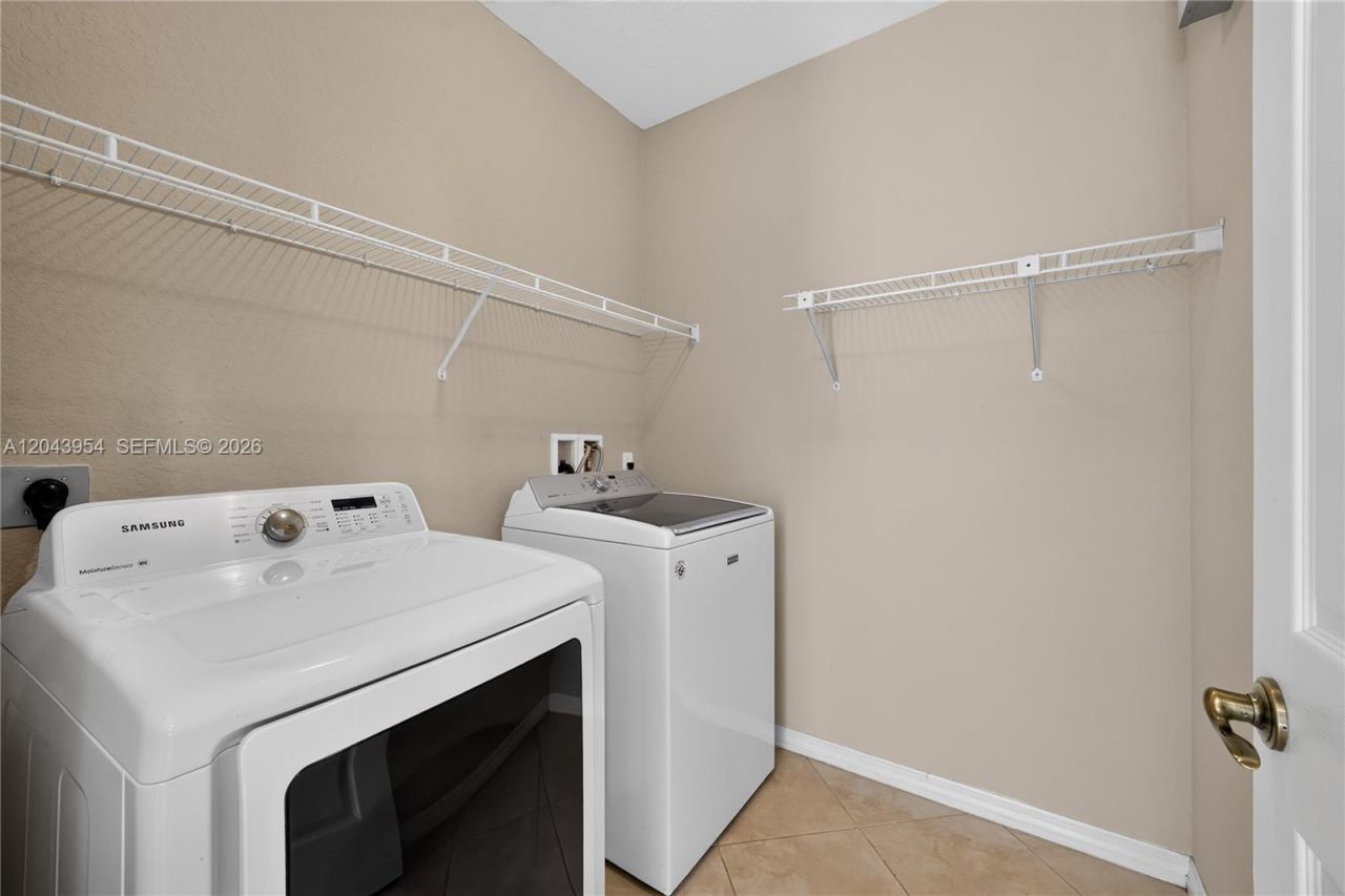 9317 Natures Way , Fort Pierce, FL 34945 Photo