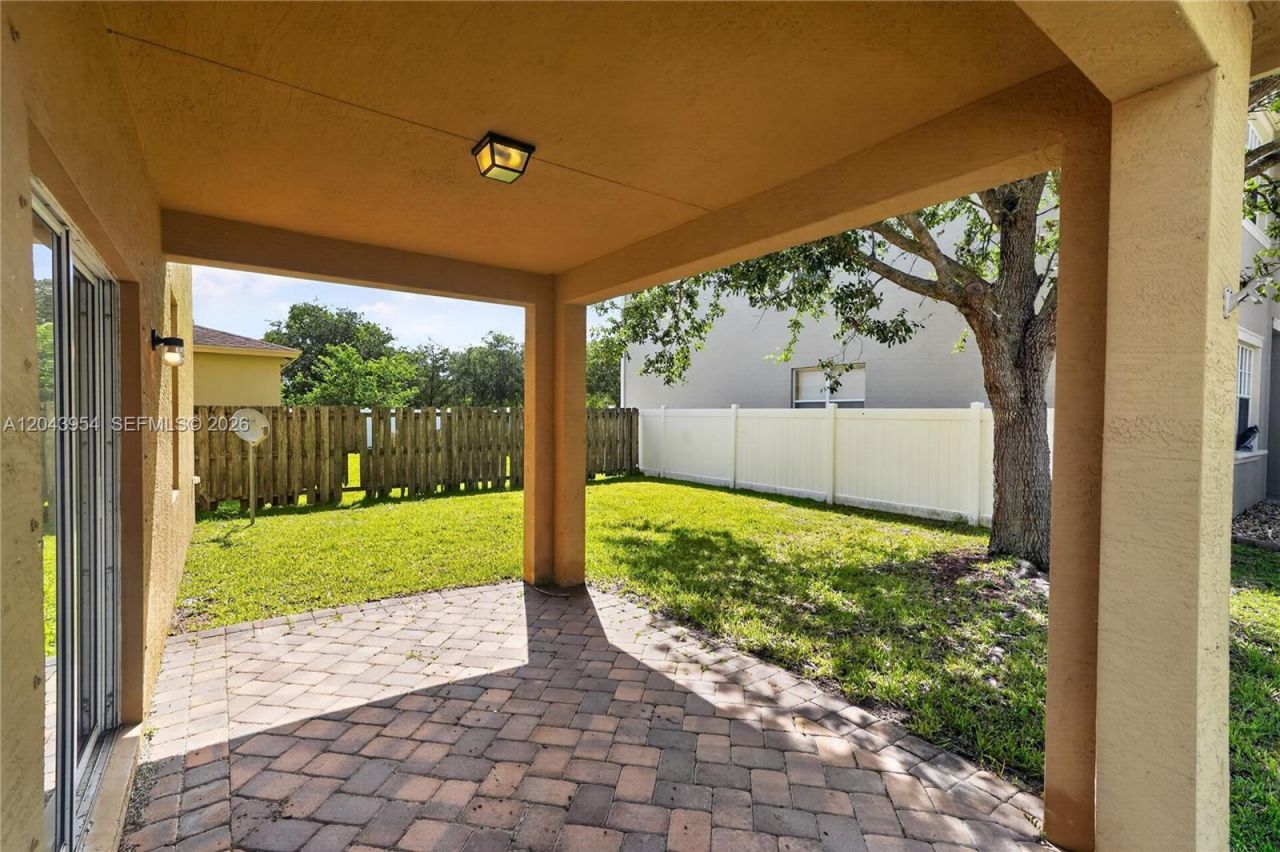 9317 Natures Way , Fort Pierce, FL 34945 Photo