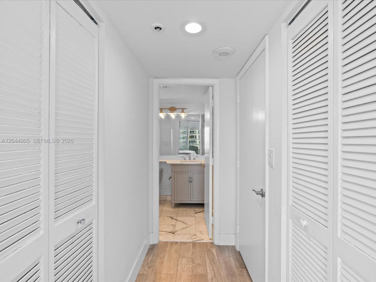 400 S Pointe Dr, Unit 1102, Miami Beach, FL 33139 Photo