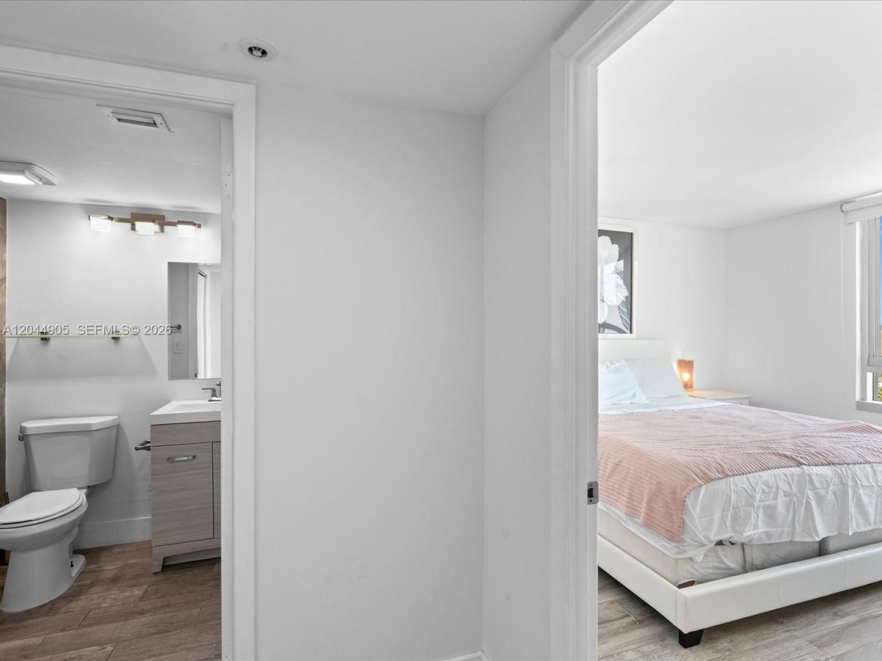 400 S Pointe Dr, Unit 1102, Miami Beach, FL 33139 Photo