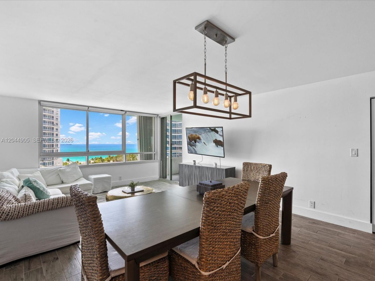 400 S Pointe Dr, Unit 1102, Miami Beach, FL 33139 Photo