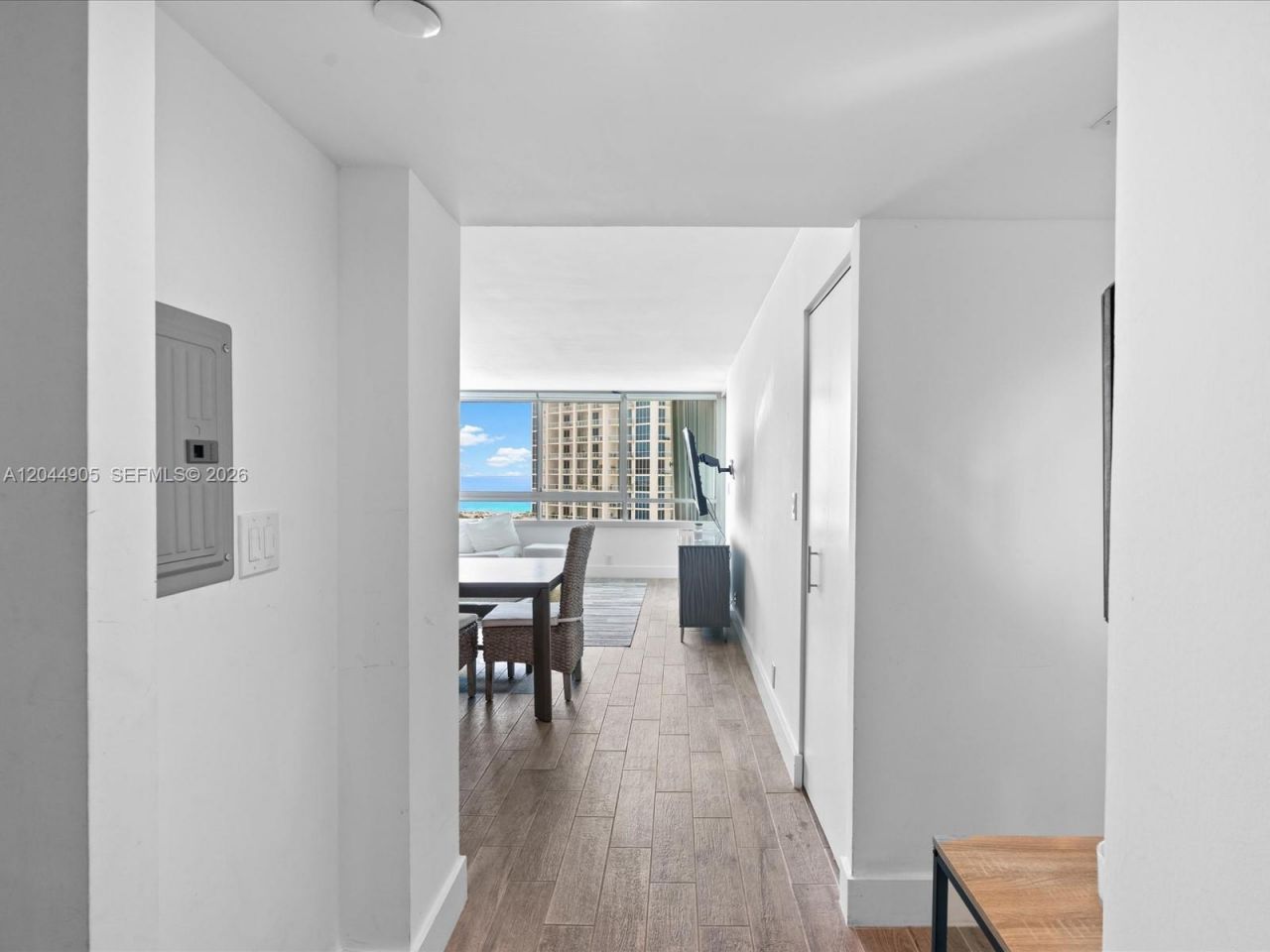 400 S Pointe Dr, Unit 1102, Miami Beach, FL 33139 Photo