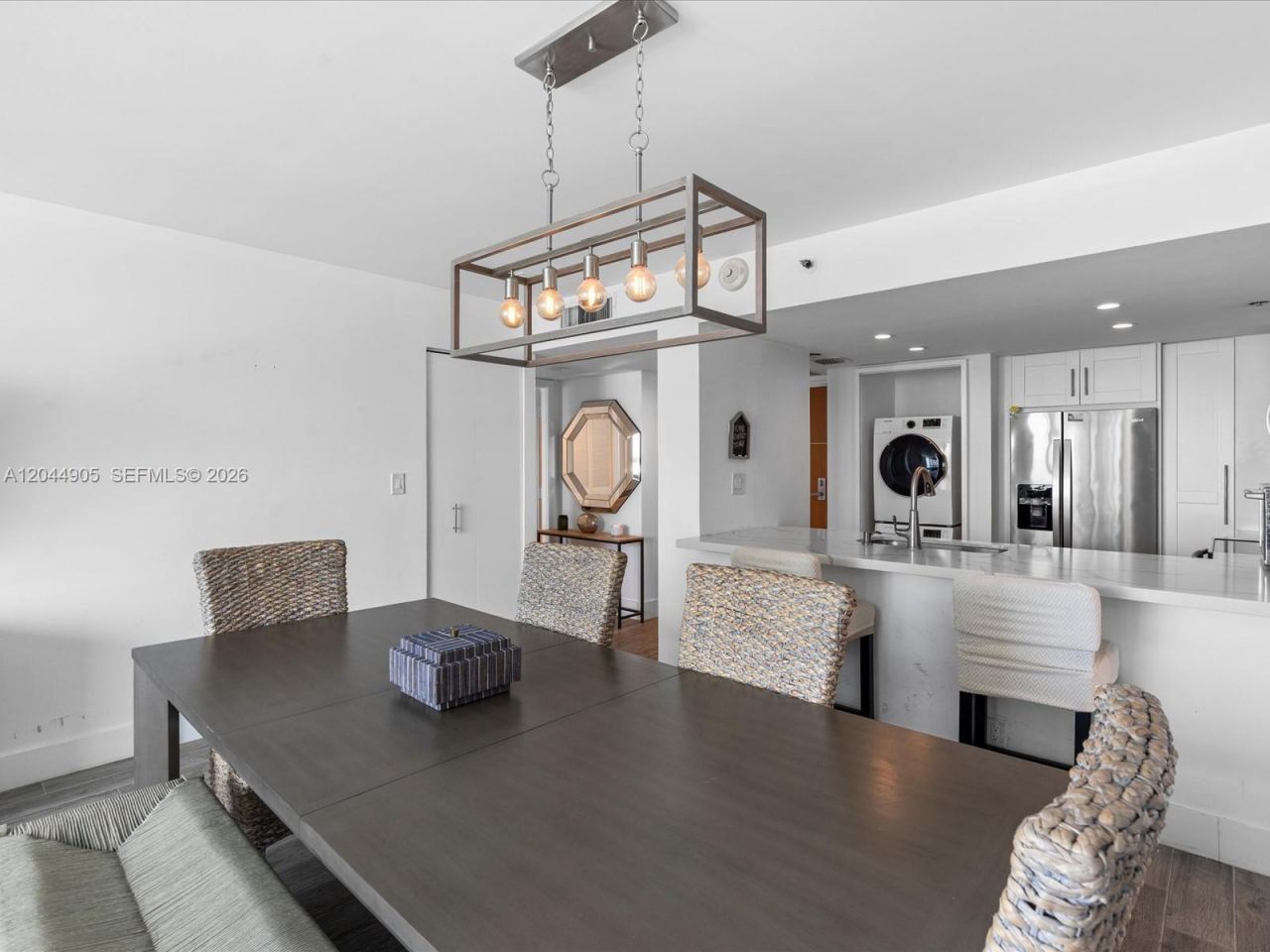 400 S Pointe Dr, Unit 1102, Miami Beach, FL 33139 Photo