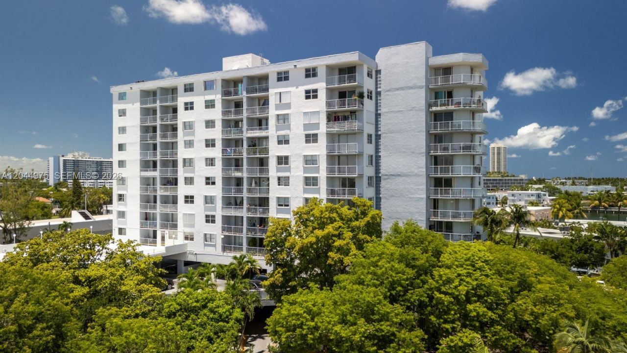 6900 Bay Dr , Unit 6H, Miami Beach, FL 33141 Photo