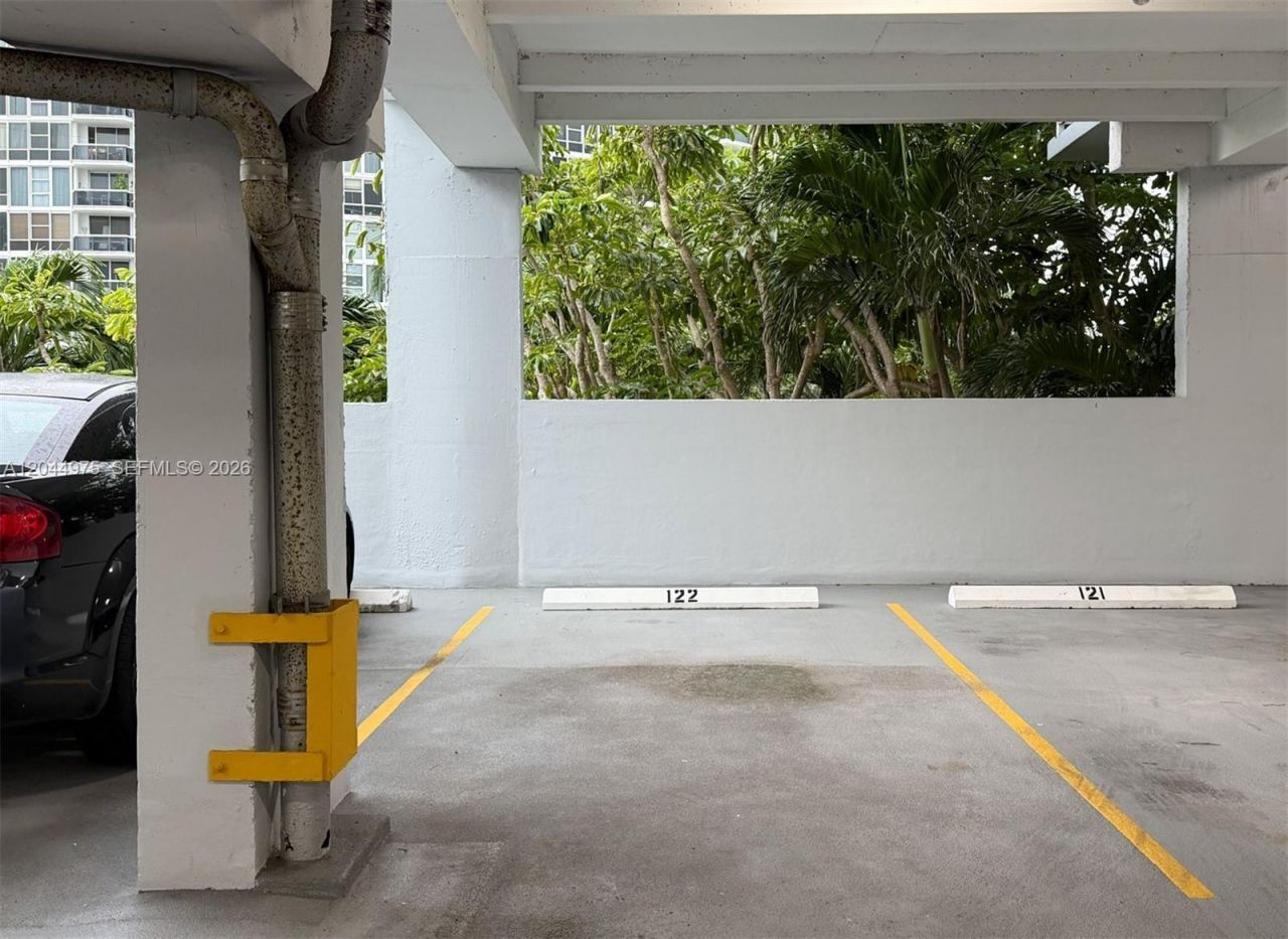 6900 Bay Dr , Unit 6H, Miami Beach, FL 33141 Photo