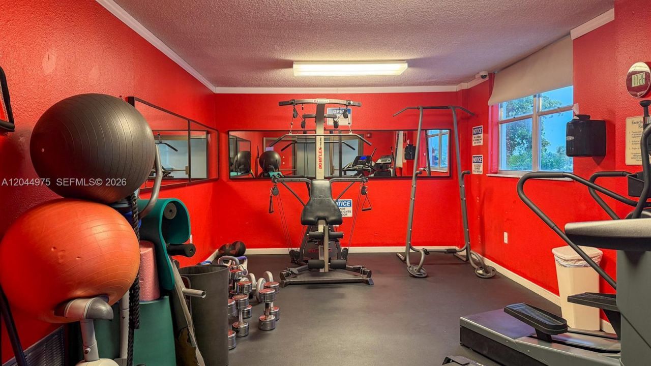 6900 Bay Dr , Unit 6H, Miami Beach, FL 33141 Photo