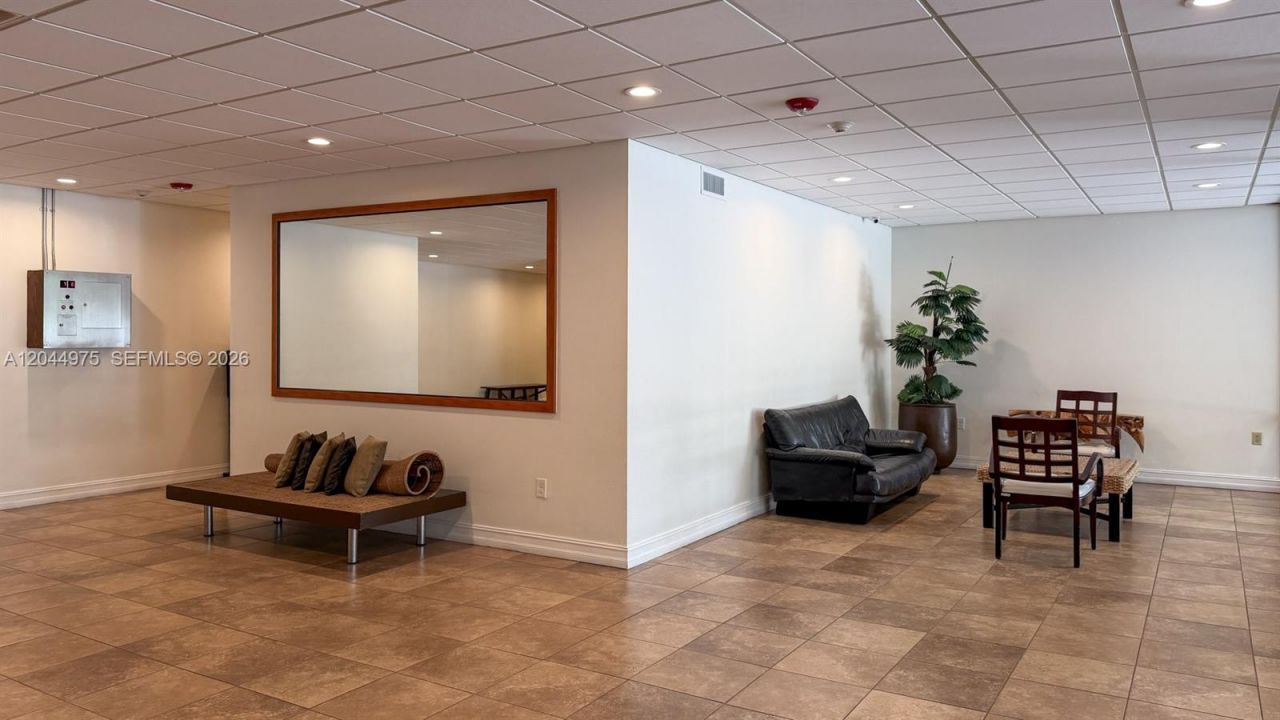 6900 Bay Dr , Unit 6H, Miami Beach, FL 33141 Photo