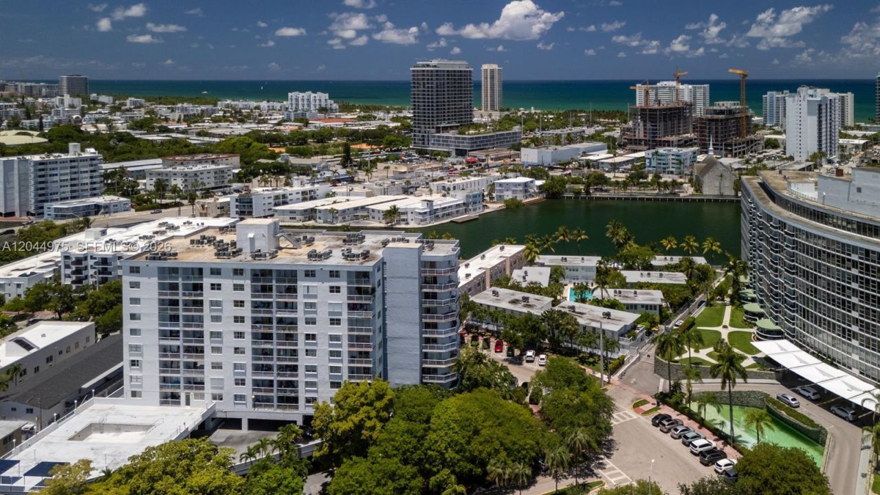 6900 Bay Dr , Unit 6H, Miami Beach, FL 33141 Photo