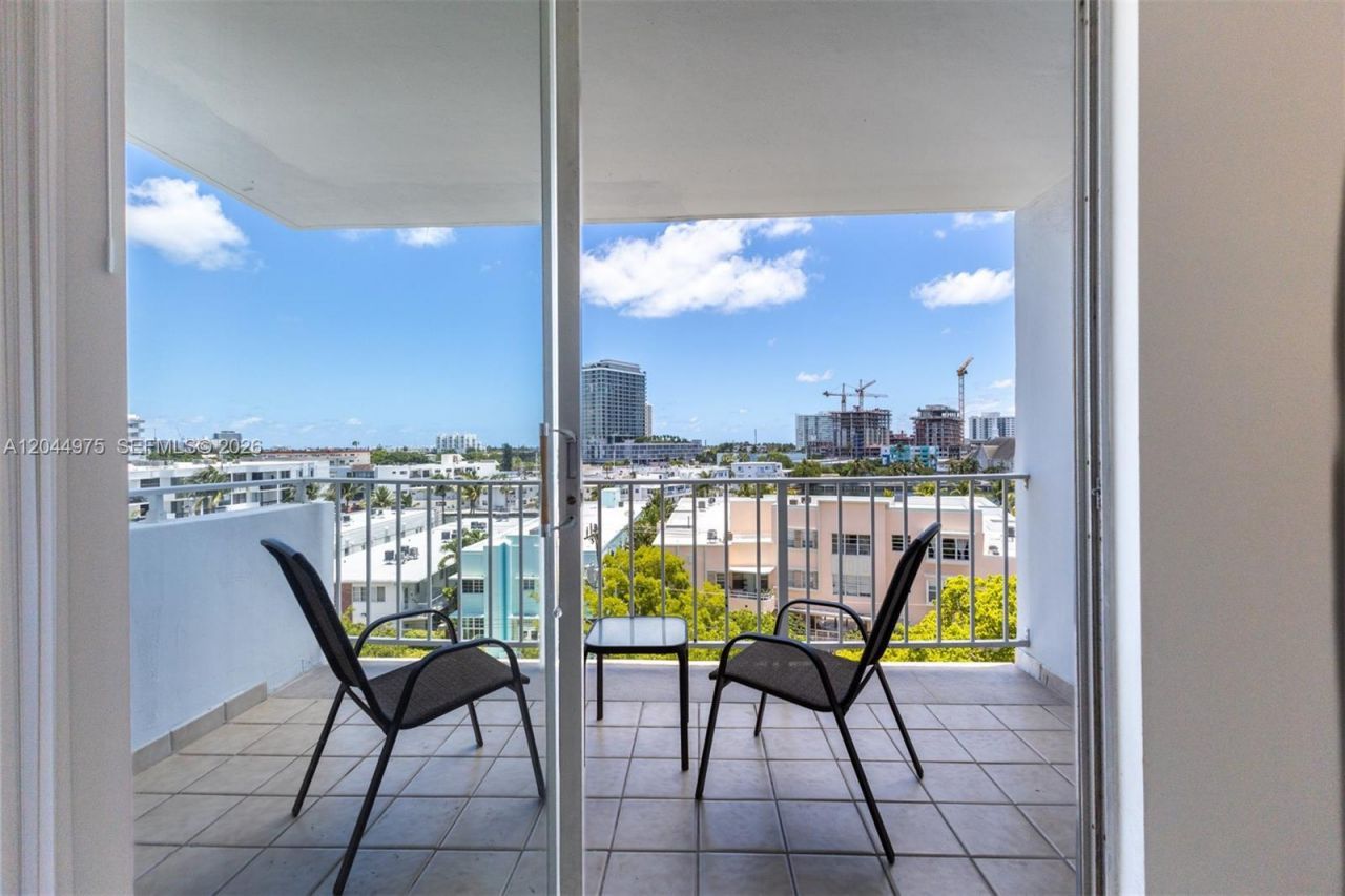 6900 Bay Dr , Unit 6H, Miami Beach, FL 33141 Photo