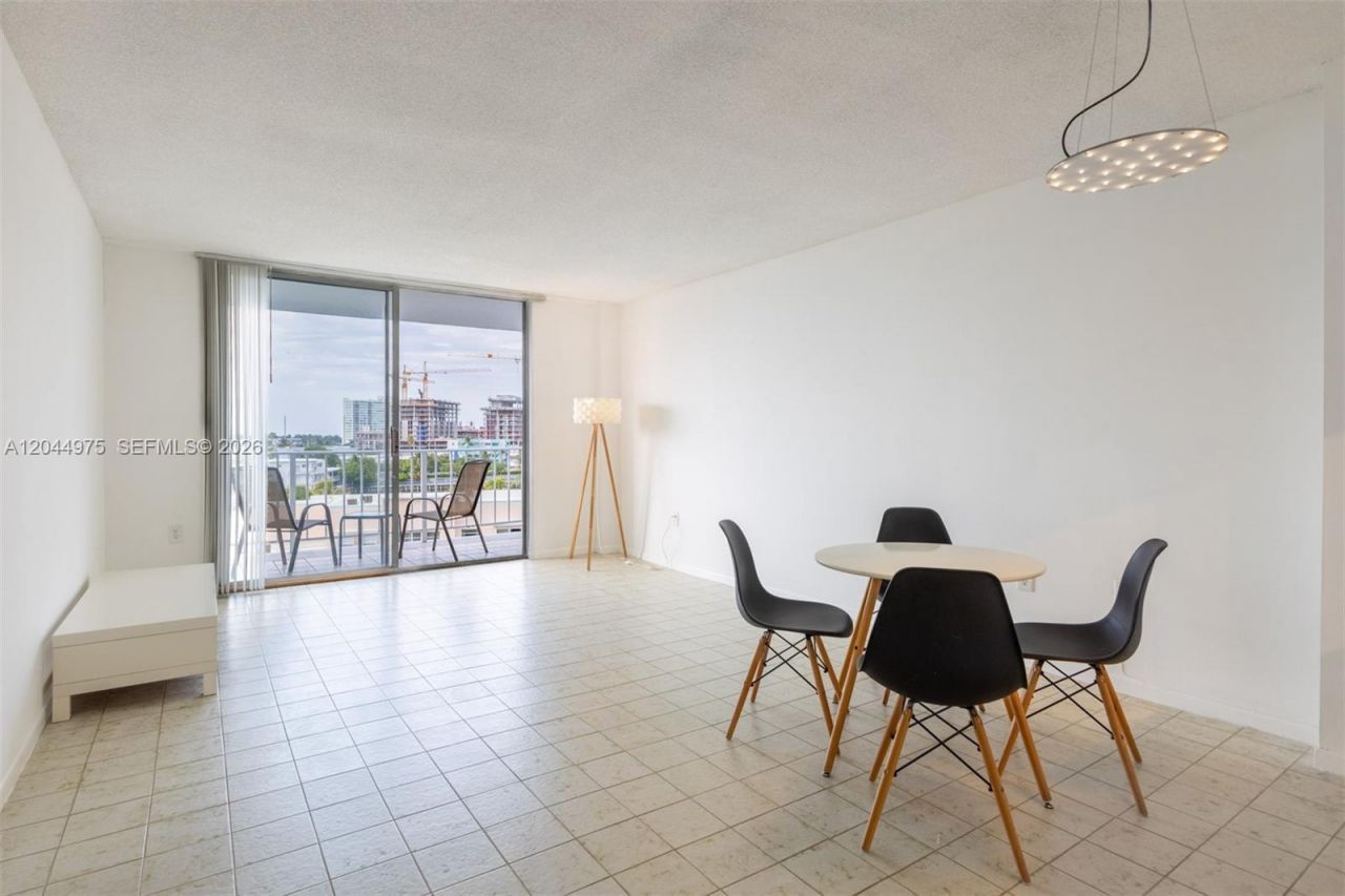 6900 Bay Dr , Unit 6H, Miami Beach, FL 33141 Photo