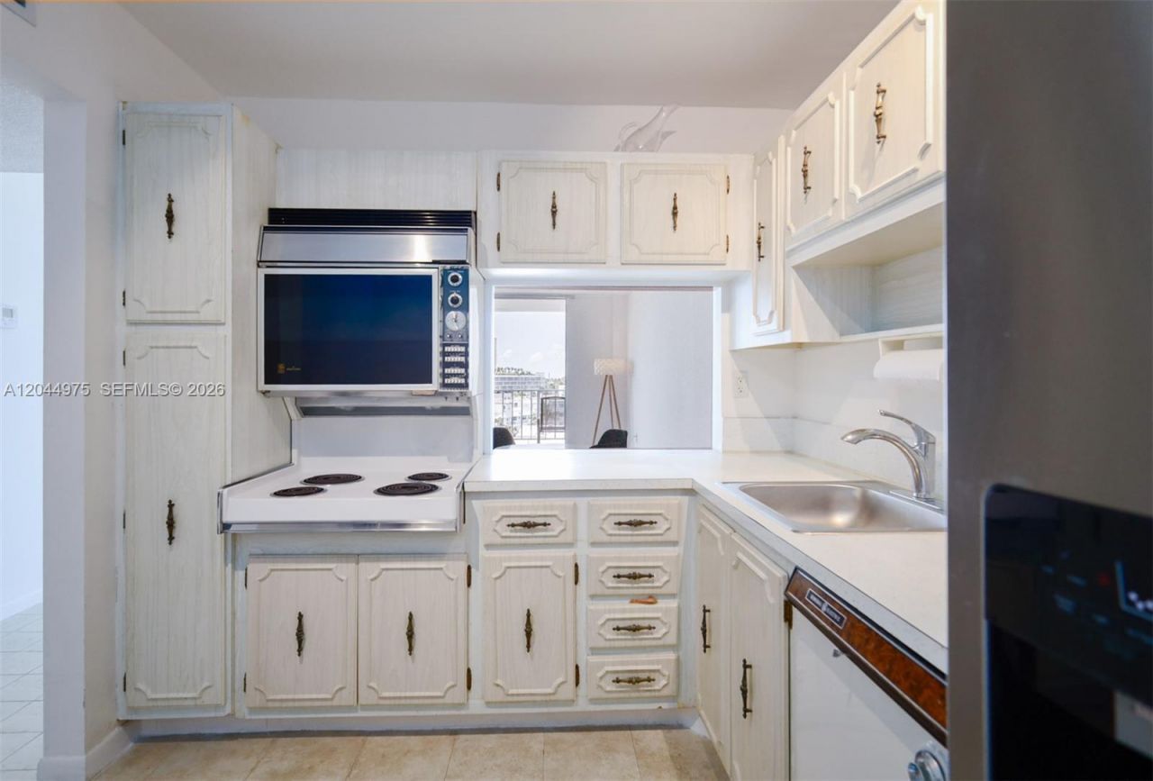 6900 Bay Dr , Unit 6H, Miami Beach, FL 33141 Photo