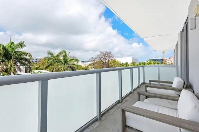 220 21st St , Unit 401, Miami Beach, FL 33139 Photo