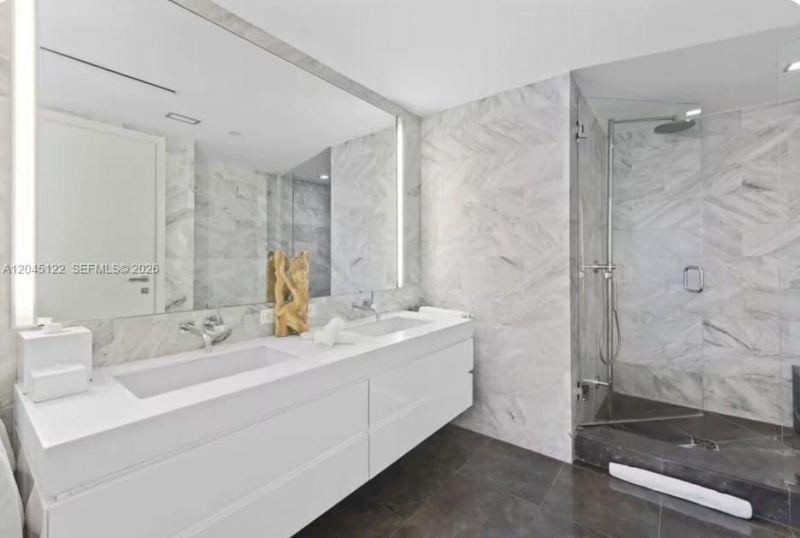 220 21st St , Unit 401, Miami Beach, FL 33139 Photo