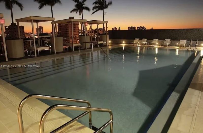 220 21st St , Unit 401, Miami Beach, FL 33139 Photo