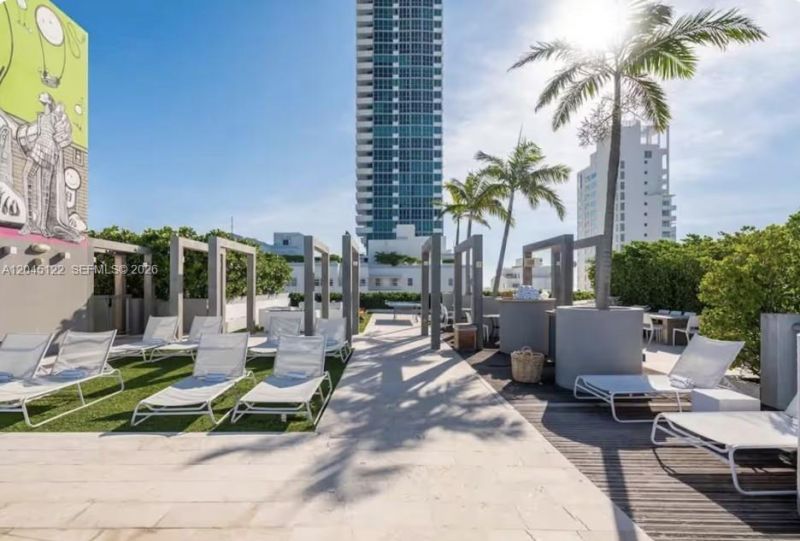 220 21st St , Unit 401, Miami Beach, FL 33139 Photo