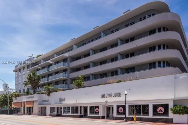 220 21st St , Unit 401, Miami Beach, FL 33139 Photo