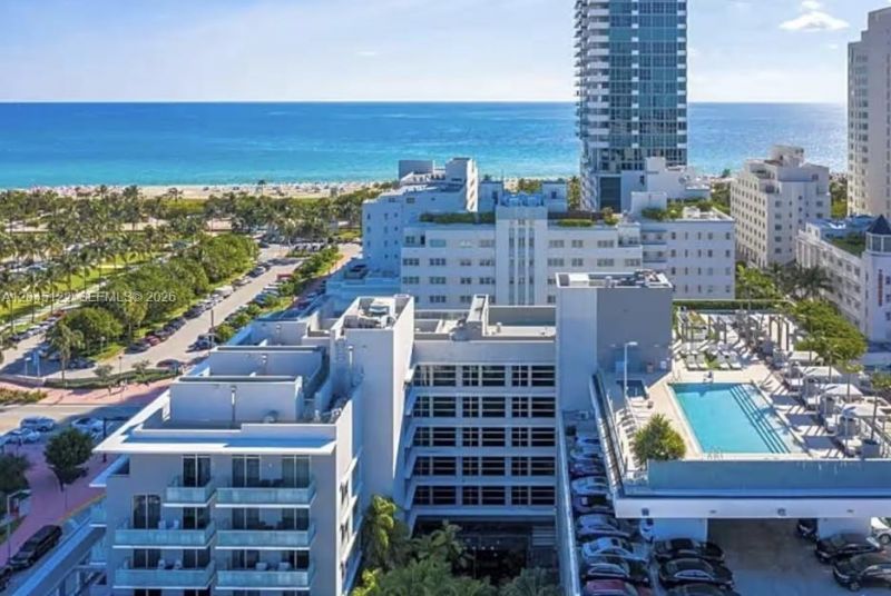 220 21st St , Unit 401, Miami Beach, FL 33139 Photo