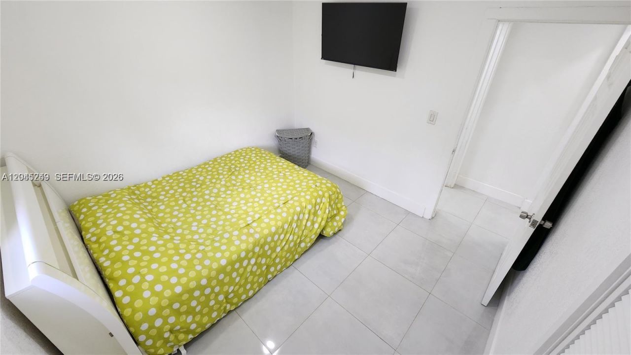 734 W 32nd St , Unit 734, Hialeah, FL 33012 Photo